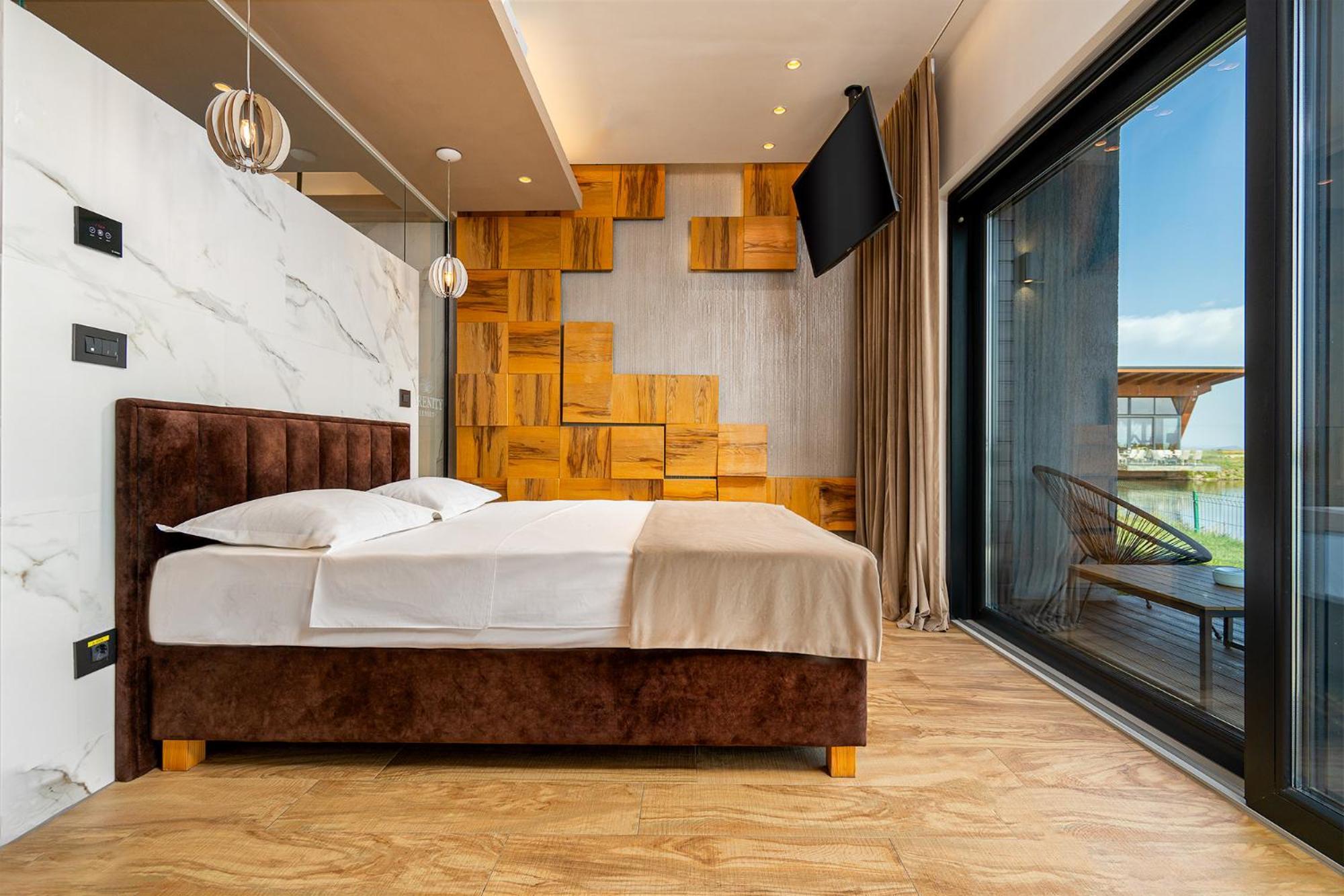 Serenity Hotel